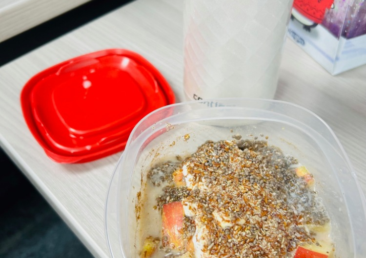Overnight Oats: The Ultimate Breakfast Hack for Busy Moms